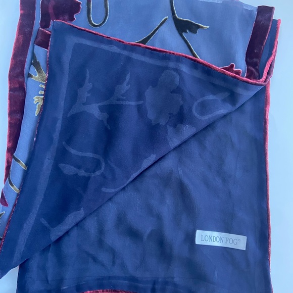 Shawl/Scarf/Wrap-Unkown Manufacturer Pre-owned, Silk & Rayon - Picture 3 of 3